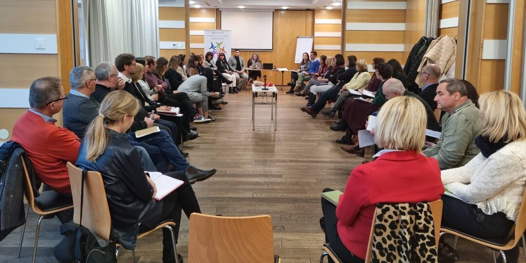 Posvet okrogla miza Skupnosti VDC-jev Slovenije